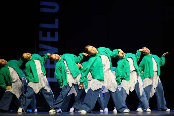 Новогодний концерт студии современного танца «Флэш Дэнс»