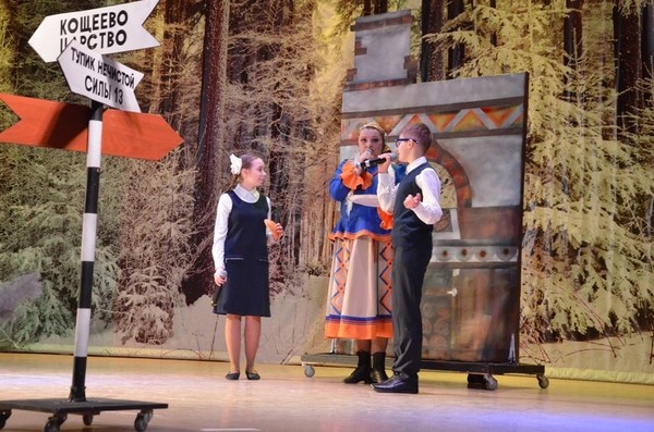 Спектакль «Новогодние приключения Маши и Вити»