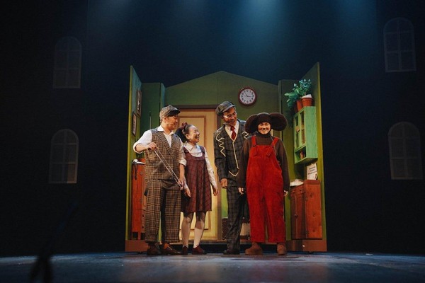 Спектакль «Винни Пух против пчел»