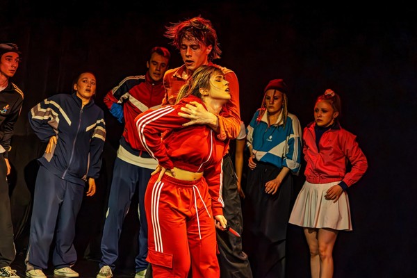 Спектакль «Район»