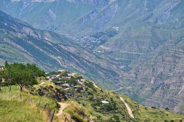 «Сокровища Горного Дагестана: Открой Природу Вместе!»