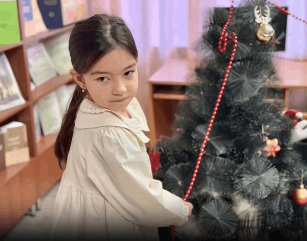 Игровая программа «Очень книжный Дед Мороз»