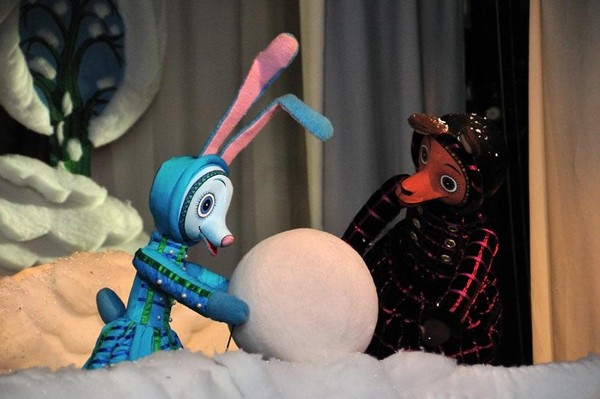 Спектакль «Три волшебные снежинки»