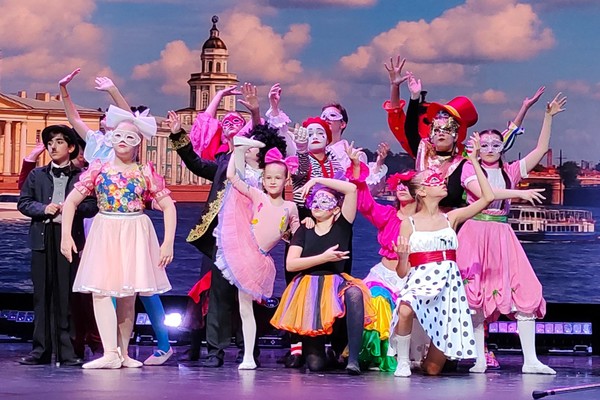 «Новогодний маскарад»