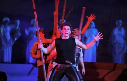 Повелитель мух (на сцене ЦКИ «Меридиан»)