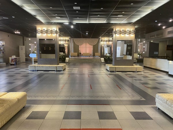 Спектакль «Елка Юлька»