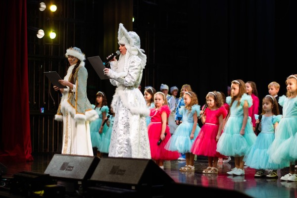 Отчетный концерт коллективов Дворца культуры железнодорожников