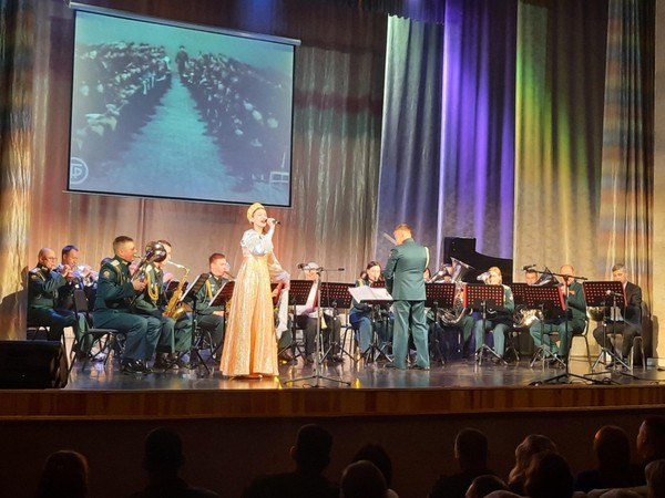 Концерт «Звучит праздник!»