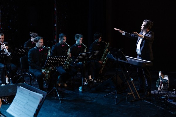 Когда приходит год молодой