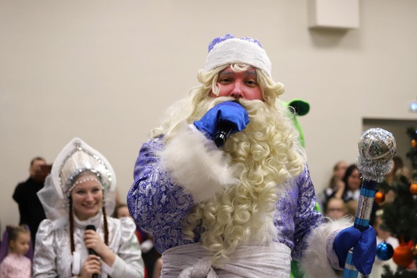 Представление «Золотая подкова» и спектакль «День рождения кота Леопольда»