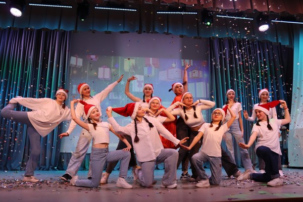 Новогодний мюзикл <Новогодняя звезда желаний>