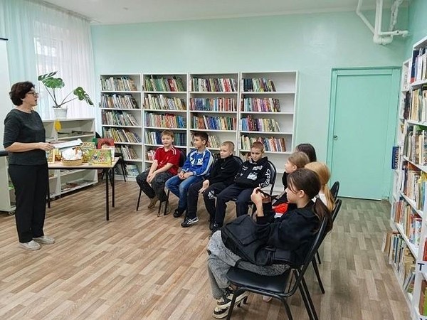 Литературный час «Книги-юбиляры»