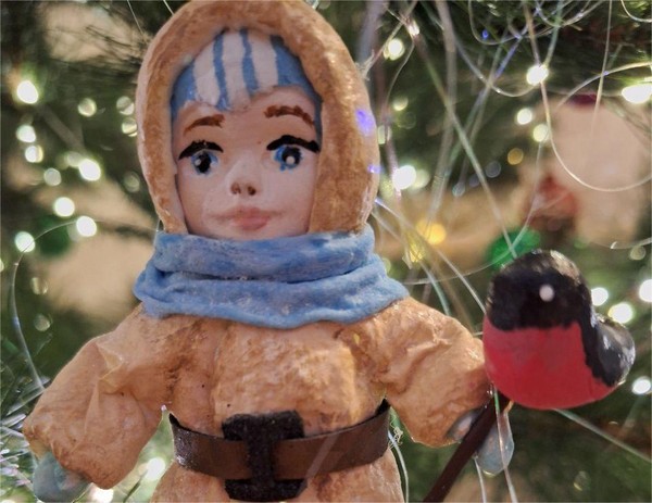 Познавательный час «История новогодней игрушки»