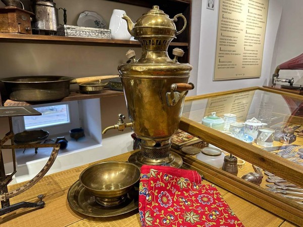 Открытие выставки «Друг семьи и генерал стола»