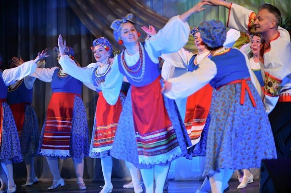 Концерт ансамбля танца «Русские узоры»