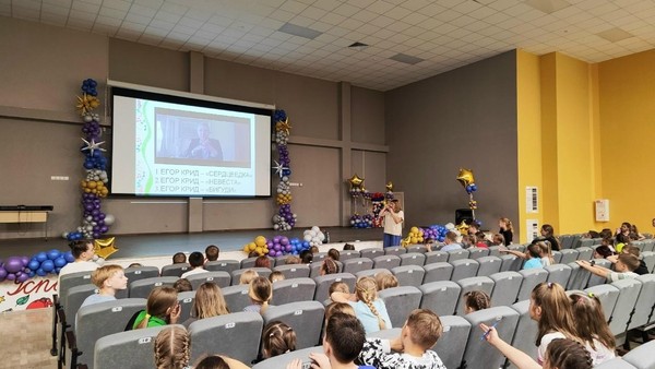 Познавательно-развлекательная игра «Новогодний марафон»