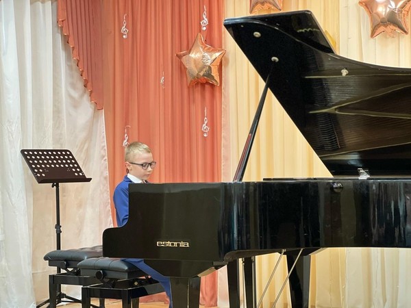 Академический концерт на фортепианном отделении