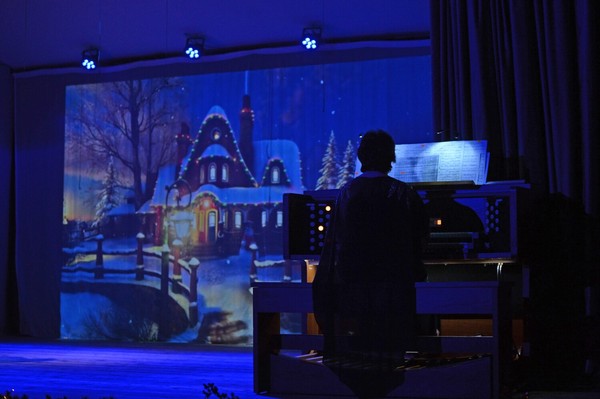 Новые рождественские истории с органом