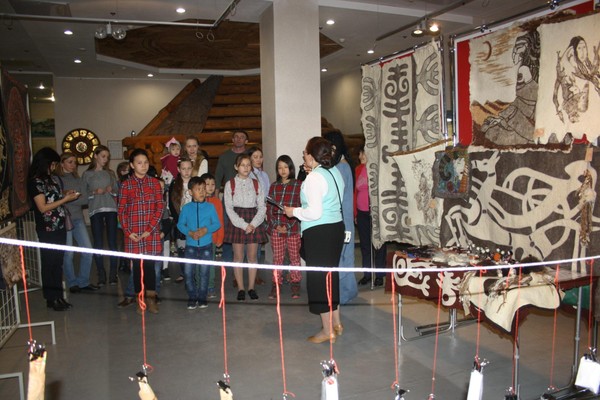 Экскурсия по экспозициям Национального музея Республики Алтай им. А. В. Анохина