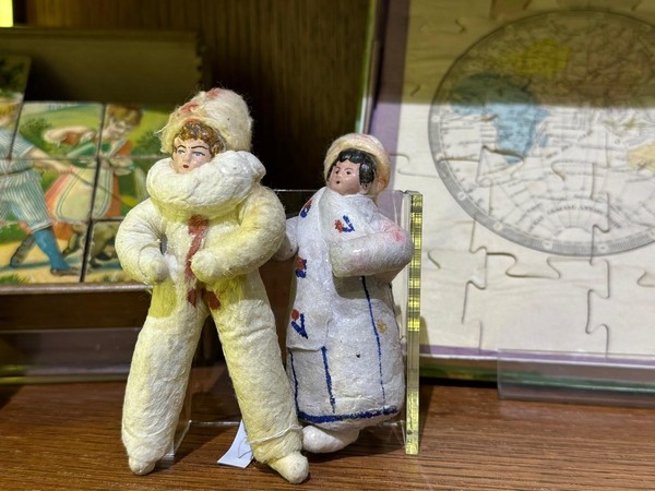 История экспоната «Ёлочные украшения»