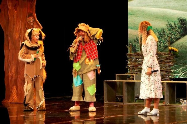 Новогодний утренник «Элли и ее друзья»