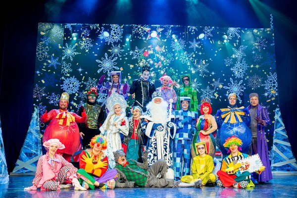 Спектакль «Миссия «Спасти Снегурочку», или Космический Новый год»