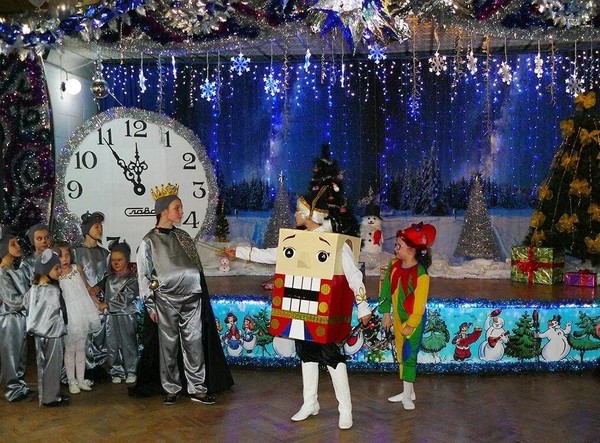 «Щелкунчик и его друзья» Театрализованное представление