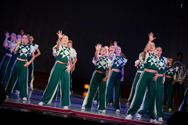 Будь с теми, кто в теме