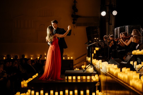 Волшебный свет Нового года. Lumisfera и 3000 свечей