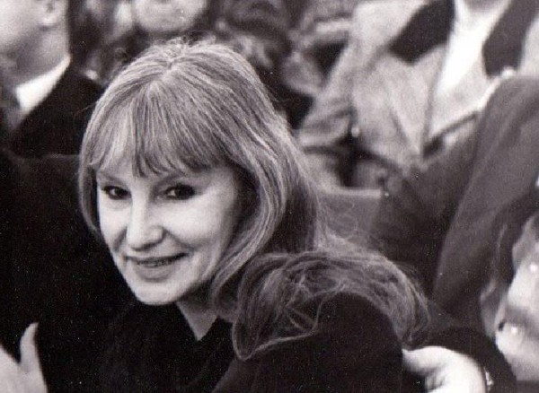 «Дай мне обнять тебя, живое время...». Встреча с поэтом Любовью Ладейщиковой