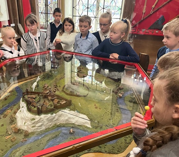 Экскурсия по залу «Крепость Оскол»