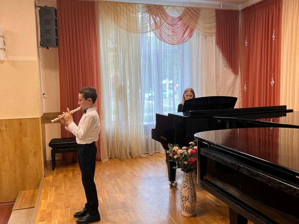 Праздничный концерт духового отделения ДШИ им. Н. Н. Алмазова