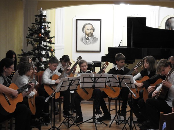 Новогодние концерты в школе