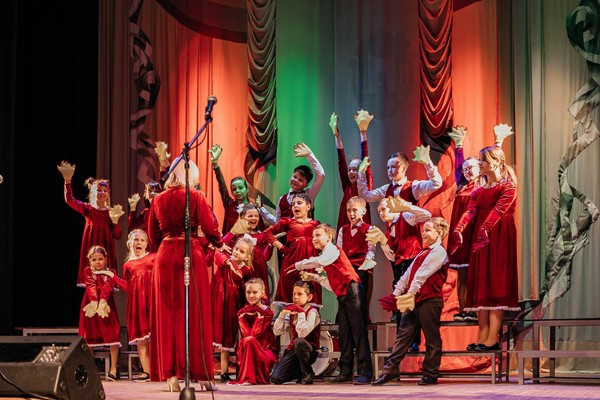 Концерт «Играют и поют первоклассники»