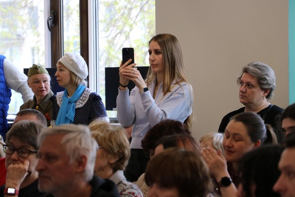 «Новогодний калейдоскоп» литературно-музыкальная композиция