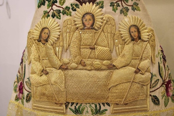 Выставка «Лицевое и орнаментальное шитье XVII – начала XX в. из фондов музея-заповедника»