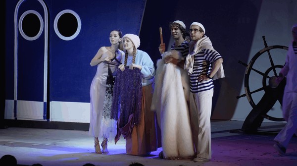 Спектакль «Новогодний концерт»