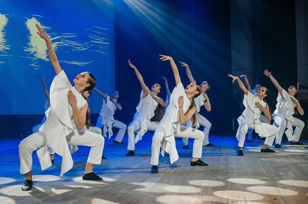 Спектакль «Тайна семи зеркал: новогоднее волшебство»