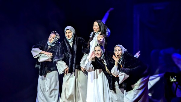 Спектакль «Конь-огонь»