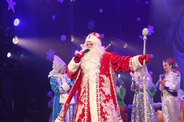 Спектакль «Дворец новогодних чудес»