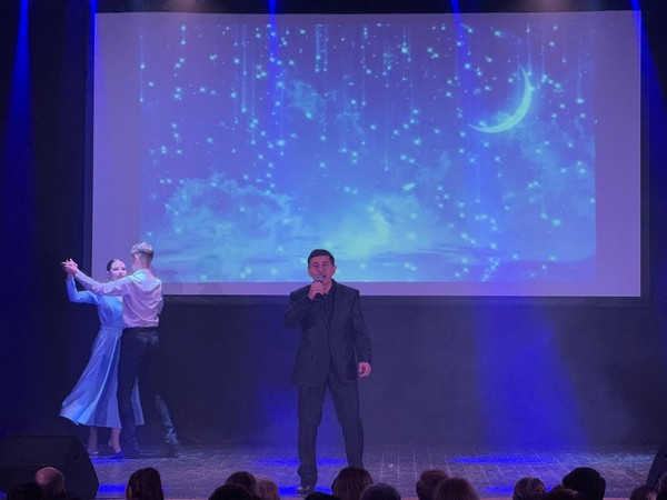 Концертная программа «Старые песни о главном. Новогодний карнавал.»