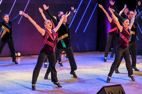 Концертная программа «Новый год с «Алтаем»