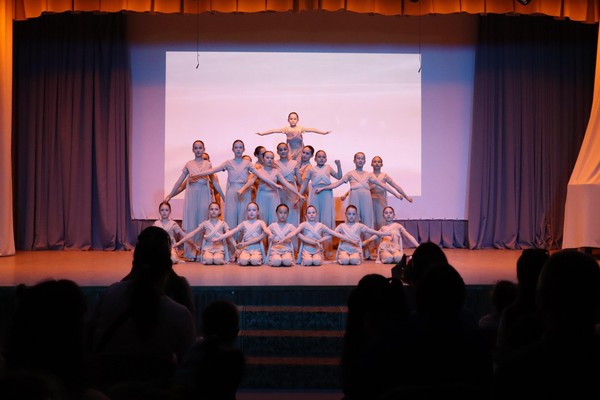 Отчетный концерт хореографических коллективов <Ак кош> и <Стар Денс> Арыслановой Р.Р