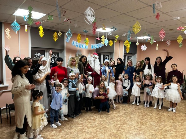 Новогодний концерт эстетического отделения «Веселый хоровод»