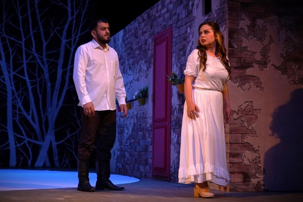 Прямой эфир. «Г. Гасратов читает Булата Акуджаву»