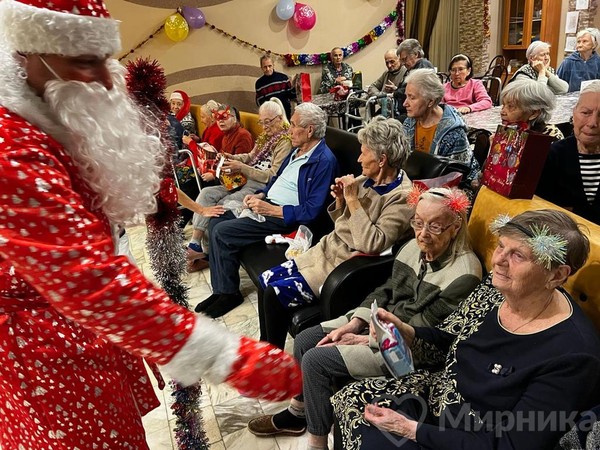 Новогодняя программа «Новый год уж на пороге!»