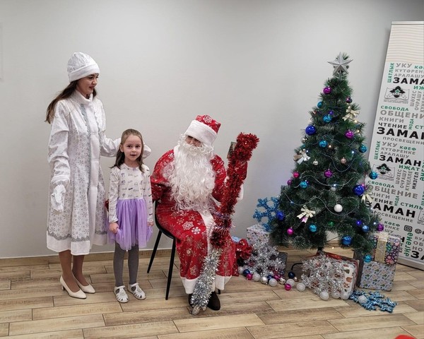 Новогодний бал «Зимняя сказка с Бабой Ягой и Дедом Морозом»