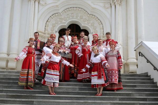 Праздничная новогодняя программа 2025-2