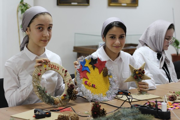 Творческий урок «Раскрасим зиму в яркий цвет»