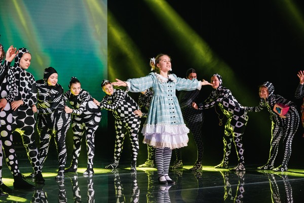 Алиса в стране чудес